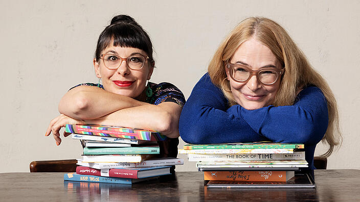 Ein Foto von Irmela Schautz und Kathrin Köller 