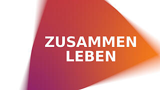 Dreieick mit Farbverlauf und der Aufschrift Zusammenleben