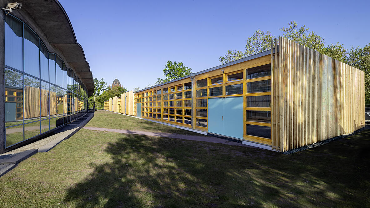 Foto mit Außenansicht des AGB PopUp