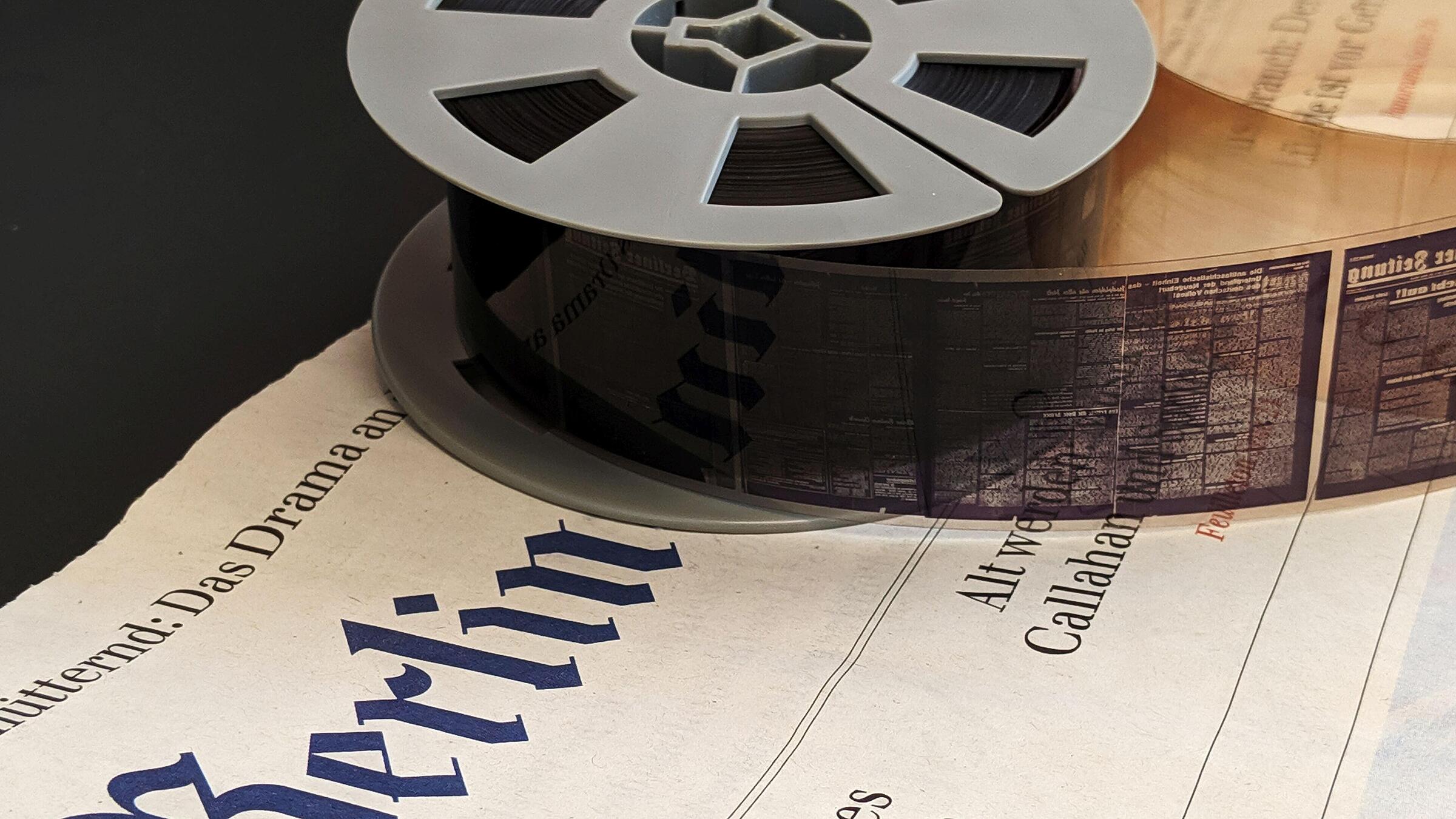 Mikrofilmrolle auf Berliner Zeitung